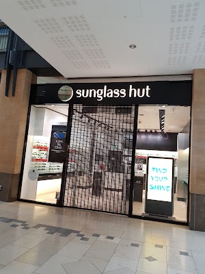 sunglass-hut